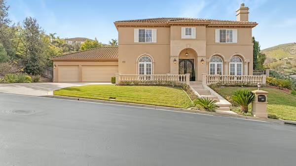 5107 Eastbourne Drive, San Jose CA: https://media.crmls.org/mediaz/5c044fc5-6297-4151-bce9-efe046e957d3.jpg