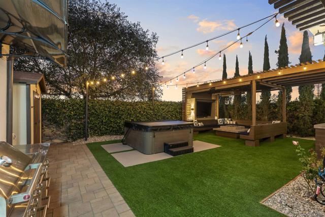 14582 Luna Media, San Diego CA: https://media.crmls.org/mediaz/5c047afe-b3b7-461c-992a-ac784ef2f8cf.jpg