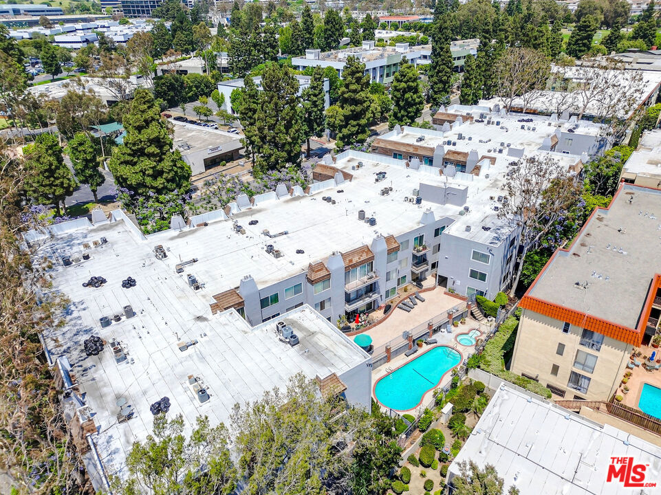 MLS #25597033 image #17