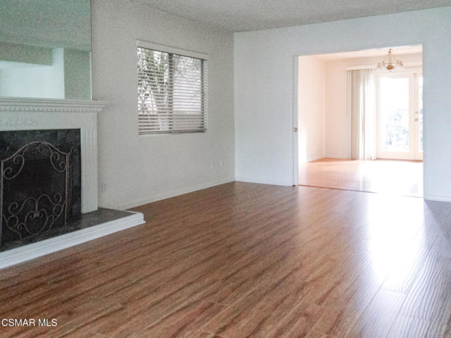 3411 Mclaughlin Avenue, Los Angeles CA: https://media.crmls.org/mediaz/5c076464-2e14-4856-bc76-d86a1bc50ceb.jpg