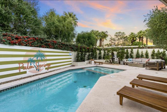 130 W Racquet Club Road #308, Palm Springs, CA 92262