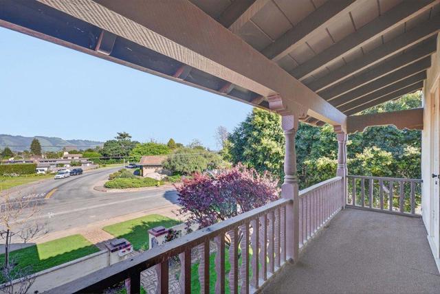 65 Monte Vista Avenue, Watsonville CA: https://media.crmls.org/mediaz/5c08846b-74c6-4090-9ac2-61ce6e92d54a.jpg