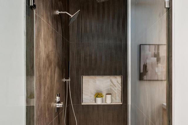 929 Darien Way, San Francisco CA: https://media.crmls.org/mediaz/5c08b04d-b444-4584-af57-5bf48f90a311.jpg