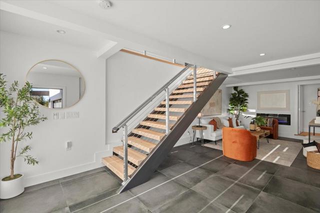 865 Somerset Court, San Carlos CA: https://media.crmls.org/mediaz/5c0a1015-eda8-4a54-9182-6c234214d2b6.jpg