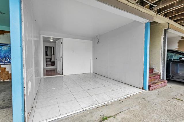 576 Sylvan Street, Daly City CA: https://media.crmls.org/mediaz/5c0ae330-366e-4df8-809c-b94eb4afa877.jpg