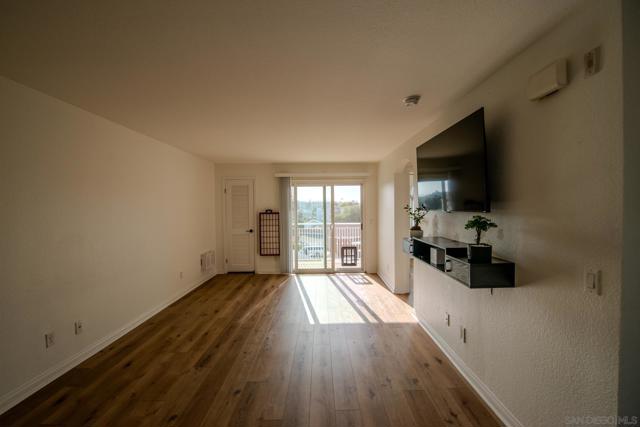 5252 Orange AVe, San Diego CA: https://media.crmls.org/mediaz/5c0b9ebb-a845-4dee-8482-783192ab9513.jpg