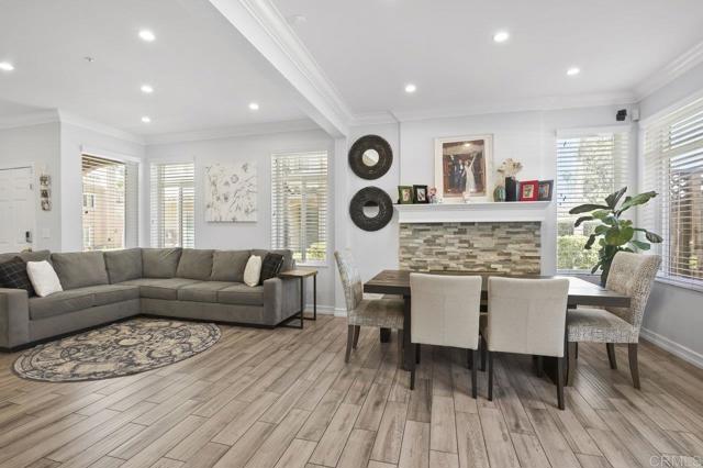 Detail Gallery Image 10 of 64 For 11372 via Rancho San Diego #B,  El Cajon,  CA 92019 - 3 Beds | 2/1 Baths