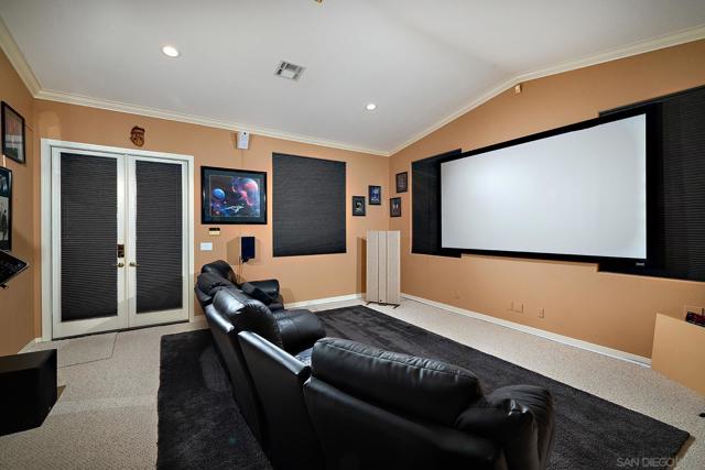 17010 Butterfield Trl, Poway CA: https://media.crmls.org/mediaz/5c0c268d-7254-4b2c-8ca0-9db2c1592952.jpg