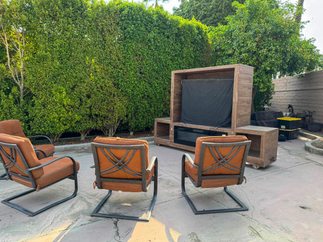 80394 Ave 48, Indio CA: https://media.crmls.org/mediaz/5c0d7ee4-edcb-4aa2-b774-e701572dbada.jpg