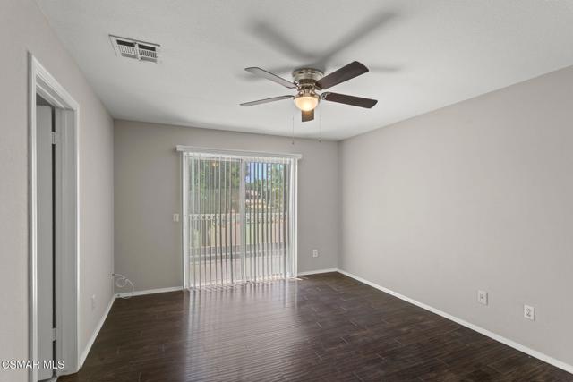41985 Hemingway Court, Palm Desert CA: https://media.crmls.org/mediaz/5c0d951e-5121-4f02-a7d9-2fce60219d19.jpg