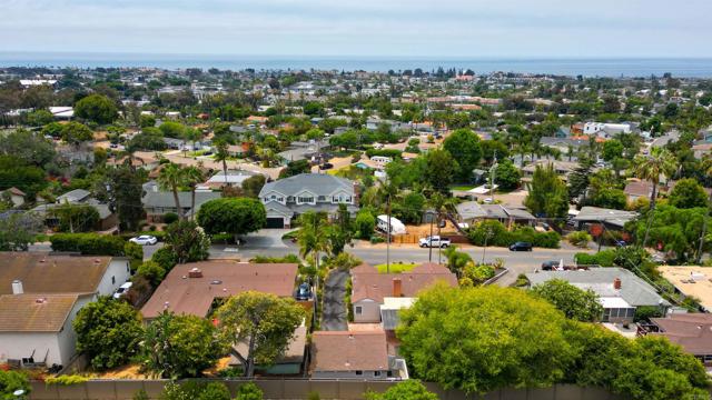 2862 Highland Drive, Carlsbad CA: https://media.crmls.org/mediaz/5c0dffd5-0af5-4fad-9dfb-ecb74f472be3.jpg