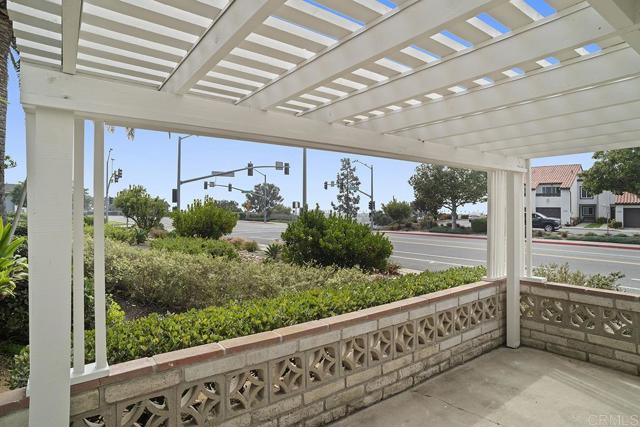 Image 5 of 32 For 921 Fuchsia Lane