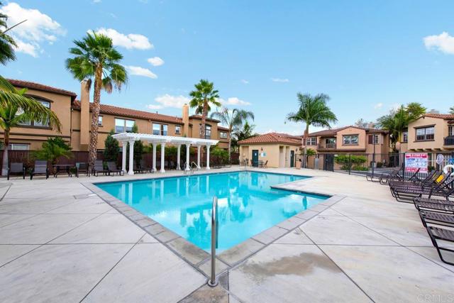 646 Sumner Way, Oceanside CA: https://media.crmls.org/mediaz/5c0feb8b-2c26-43e0-9852-865d68ea4503.jpg
