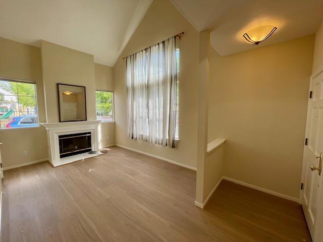 112 Concord Circle, Mountain View CA: https://media.crmls.org/mediaz/5c0ffc09-7f86-433c-b74d-95f6103cc6cc.jpg