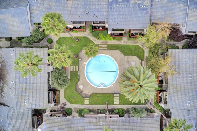 2742 Oak Road, Walnut Creek CA: https://media.crmls.org/mediaz/5c110ae2-7bec-4cad-bb95-559bb908f4b0.jpg