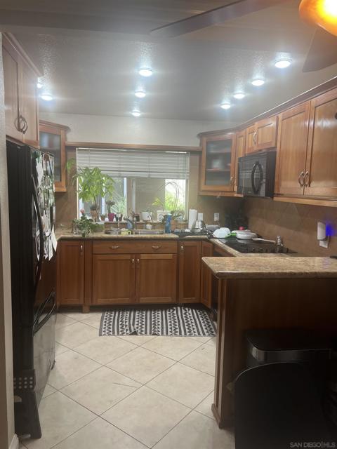 1270 CLEVELAND AVE, San Diego CA: https://media.crmls.org/mediaz/5c113576-bd6b-4cd5-aa0f-c697f13864b6.jpg