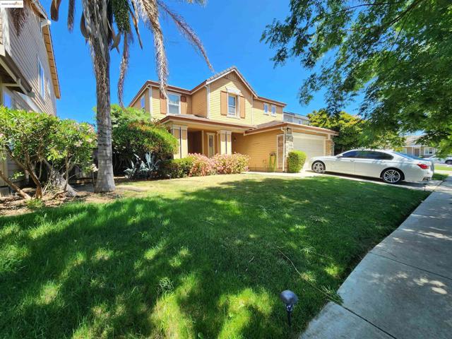 133 Havenwood Ave, Brentwood CA: https://media.crmls.org/mediaz/5c1189b3-87a2-4d9d-bf80-e030a3da82b7.jpg