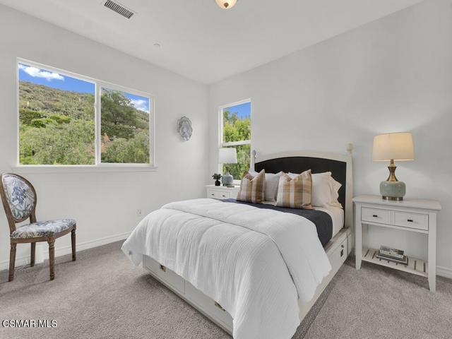 5455 Via Olas, Newbury Park CA: https://media.crmls.org/mediaz/5c121435-1022-48f4-8ee1-4f87ffb7f2b3.jpg