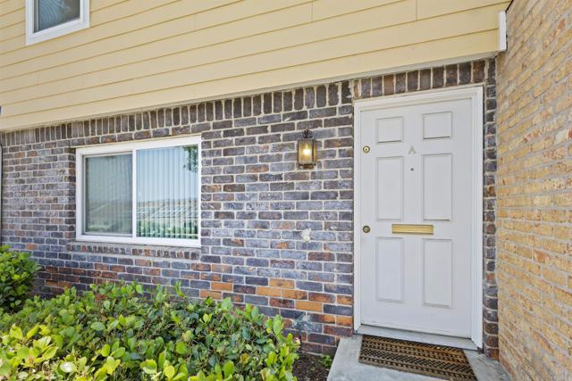 Detail Gallery Image 1 of 27 For 7883 Rancho Fanita Dr a,  Santee,  CA 92071 - 3 Beds | 1/1 Baths
