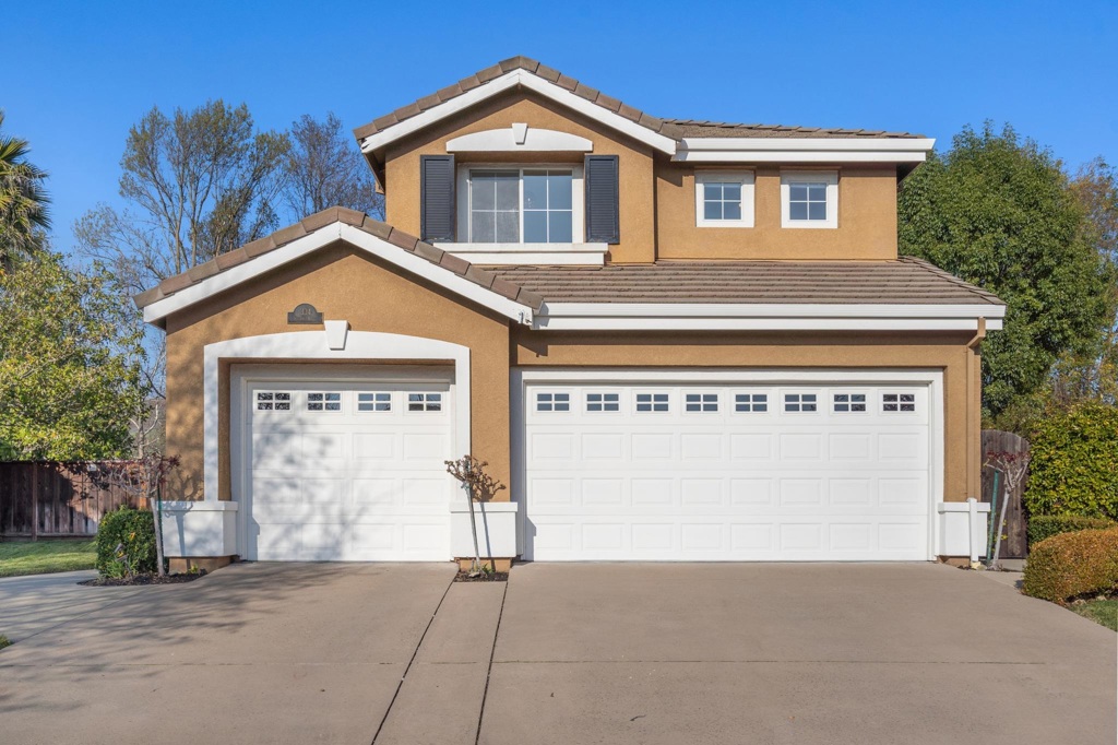 334 Squirrel Ridge Way