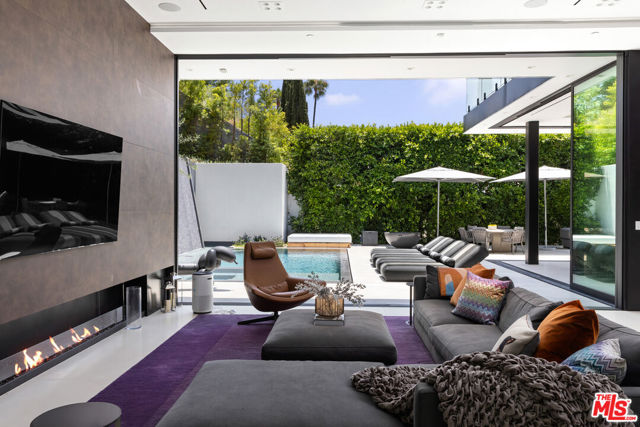 1488 Rising Glen Road, Los Angeles CA: https://media.crmls.org/mediaz/5c13b963-973c-4d44-82ff-8cdf0a5a6d3d.jpg