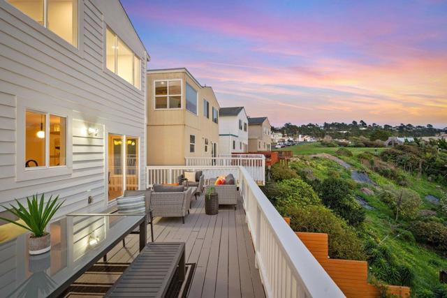 170 Beachview Avenue, Pacifica CA: https://media.crmls.org/mediaz/5c1419c6-35c5-47e8-b374-8db585f5a140.jpg