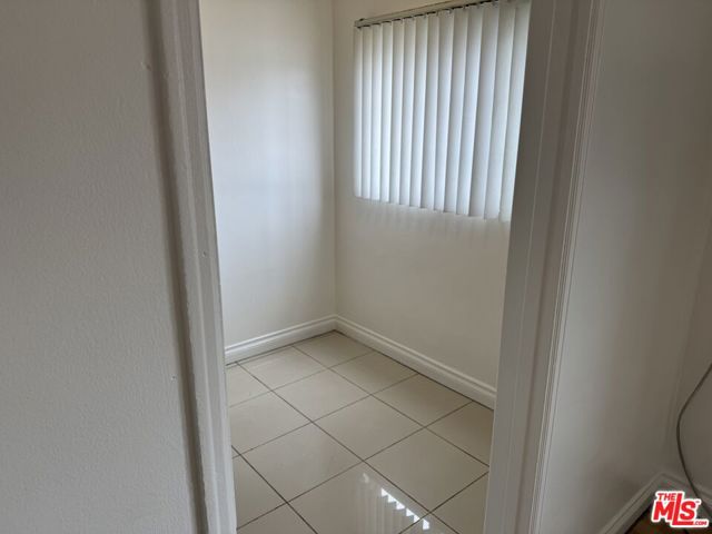 428 S DOHENY Drive, Beverly Hills CA: https://media.crmls.org/mediaz/5c146b72-a126-4b4f-bb1f-f6092f6a45e9.jpg