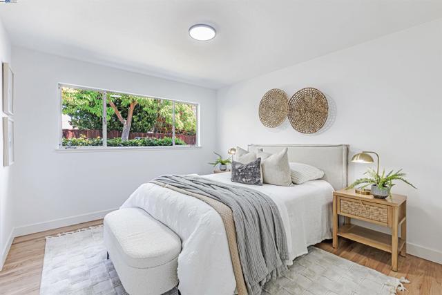 37972 Ballard Dr, Fremont CA: https://media.crmls.org/mediaz/5c151569-6cd4-45d2-9aa7-066efb8834a2.jpg