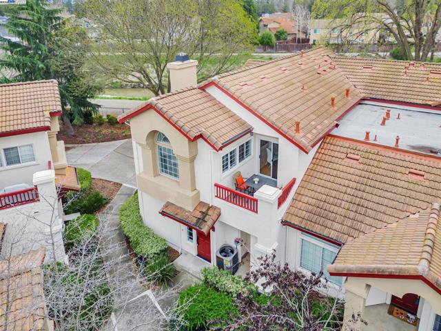 5786 Belleza Dr, Pleasanton CA: https://media.crmls.org/mediaz/5c15cd07-ca56-4281-ac19-a09d755aa1d4.jpg