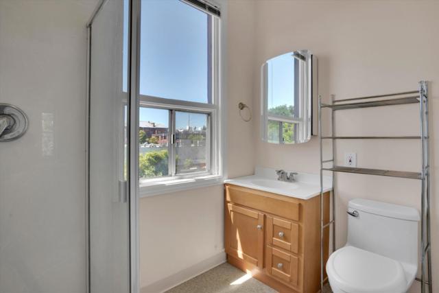 2310 Pacific Avenue, Alameda CA: https://media.crmls.org/mediaz/5c171515-53d8-463c-bc9c-d269ea5037e2.jpg