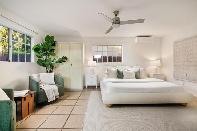 3708 Fairway Dr, La Mesa CA: https://media.crmls.org/mediaz/5c17be1d-4344-47ef-90a0-f95cc921307f.jpg