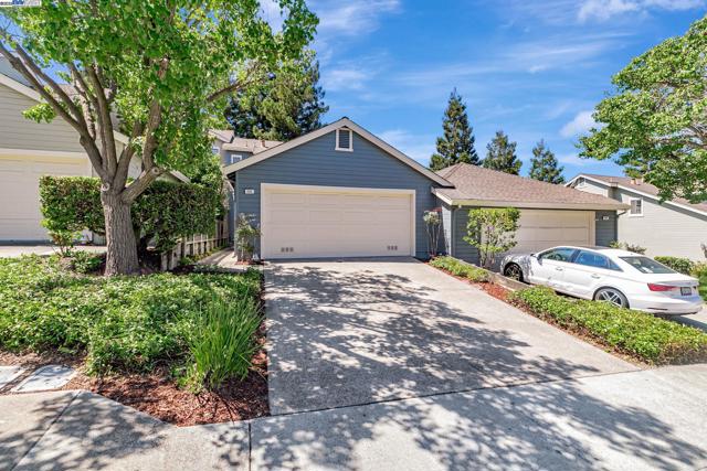 636 Praderia Cir, Fremont CA: https://media.crmls.org/mediaz/5c187016-12b3-4cdc-880c-e8022ed625bb.jpg