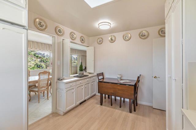 59 Skyline Crest Dr, Monterey CA: https://media.crmls.org/mediaz/5c187833-3345-44bd-9f8e-9c5702259297.jpg