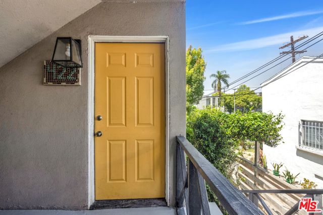 422 S Coronado Street, Los Angeles CA: https://media.crmls.org/mediaz/5c19eabd-f050-48d0-8838-803ab24f65e7.jpg