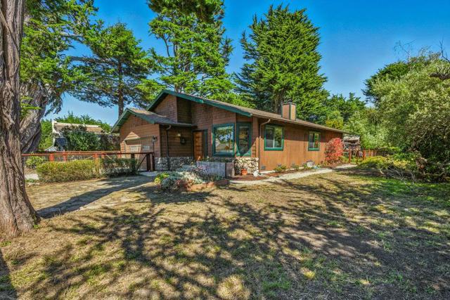 430 Marine Boulevard, Moss Beach CA: https://media.crmls.org/mediaz/5c1a217a-9738-4fbb-be02-fa1febb78054.jpg