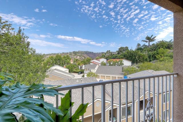 Detail Gallery Image 22 of 45 For 7544 Romeria St, Carlsbad,  CA 92009 - 3 Beds | 3 Baths