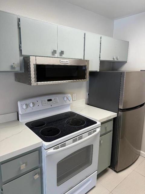 3015 Kaiser Drive, Santa Clara CA: https://media.crmls.org/mediaz/5c1b454f-b4f6-41a2-b80a-e43d5d7400ec.jpg