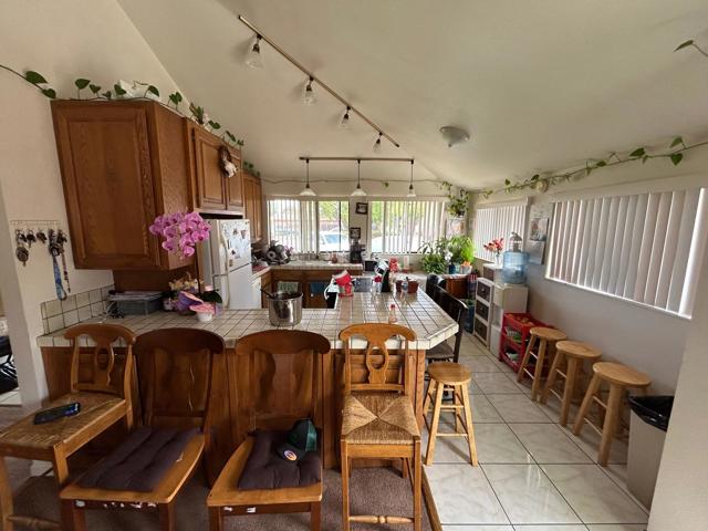 31 10th Street, Greenfield CA: https://media.crmls.org/mediaz/5c1c5e10-839e-48b5-aa59-2c320508dae7.jpg