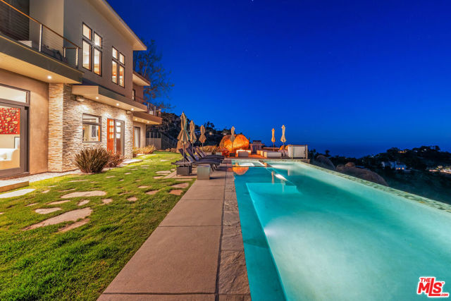 5 Bed Home for Sale in Malibu, California