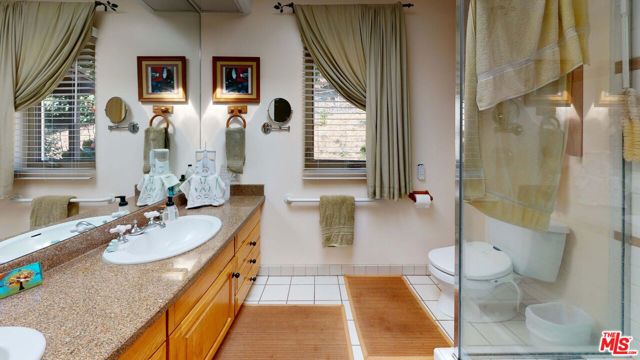 5850 Casitas Pass Road, Ventura CA: https://media.crmls.org/mediaz/5c1d40c7-f2b3-4715-86a6-23e1bacbc817.jpg
