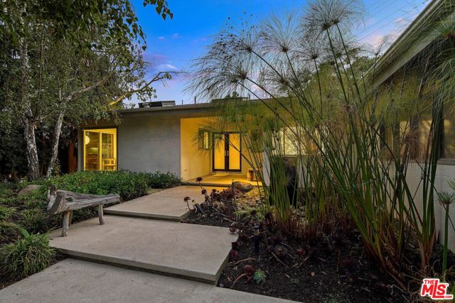 Image 3 for 763 N Kenter Ave, Los Angeles, CA 90049