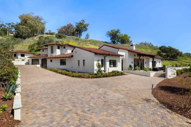 5758 60 Las Palomas, Rancho Santa Fe CA: https://media.crmls.org/mediaz/5c1dde57-76b0-4ac7-9fac-7b4ebeb7ee35.jpg