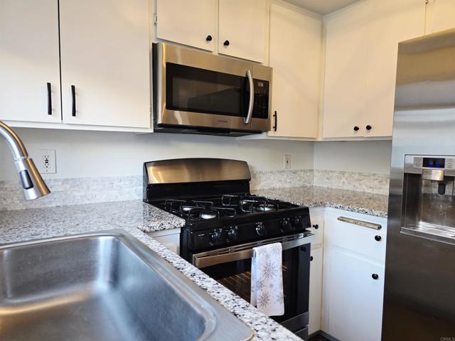 Detail Gallery Image 21 of 62 For 2135 E Valley Pkwy #7,  Escondido,  CA 92027 - 1 Beds | 1 Baths