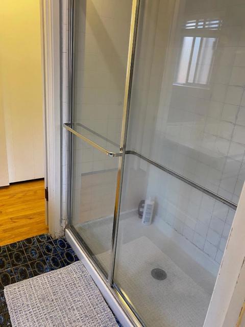 1683 Escalante Way, Burlingame CA: https://media.crmls.org/mediaz/5c1ebc80-6974-4d22-989f-80c9c890289c.jpg