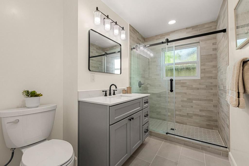 https://media.crmls.org/mediaz/5c1f12b6-6143-4b08-aac9-256be73bb413.jpg?preset=X-Large