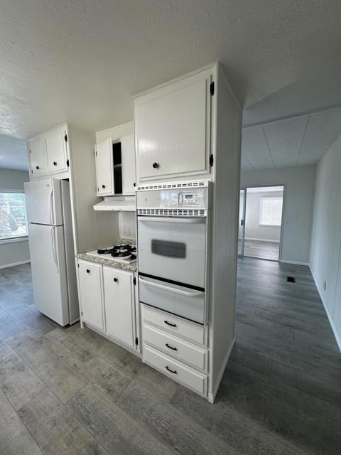 14777 Palm Drive, Desert Hot Springs CA: https://media.crmls.org/mediaz/5c1f31db-00a1-4fb4-a051-74f6cb48e76a.jpg