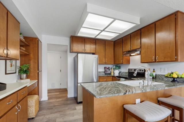 428 Colony Cove Drive, San Jose CA: https://media.crmls.org/mediaz/5c1f5763-c1fc-4a1d-be05-3431bf1d7ef5.jpg