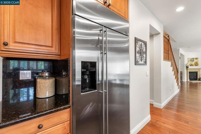 1656 Colchester St, Danville CA: https://media.crmls.org/mediaz/5c1fd65a-825a-49d9-9cd6-1f02d517f8fb.jpg