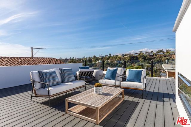 Drew Fenton | 552 Stassi Lane Santa Monica CA | MLS: 7333747
