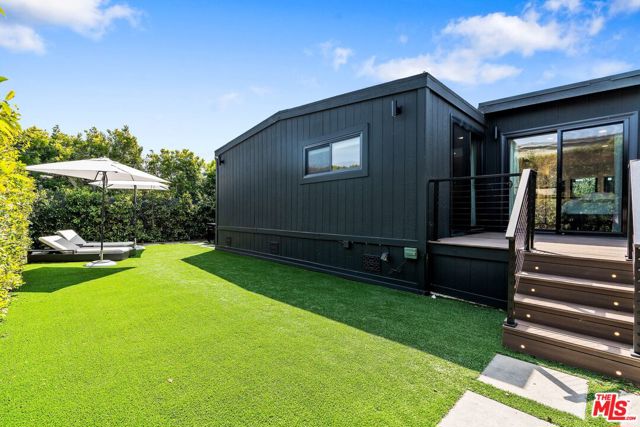 29500 Heathercliff Road, Malibu CA: https://media.crmls.org/mediaz/5c205b7b-515a-4edc-a67e-e8a200acfaec.jpg